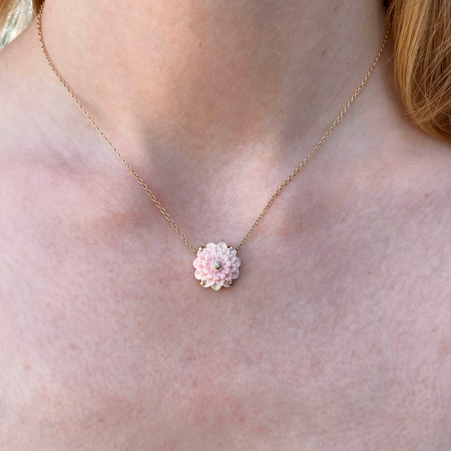 14K Gold Queen Conch Shell & Diamond Carved Flower Prong Necklace