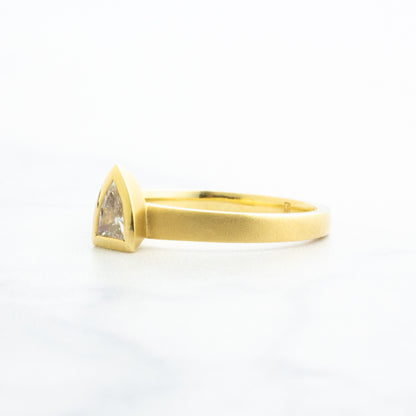 18k Gold .25ct Diamond Shield Ring